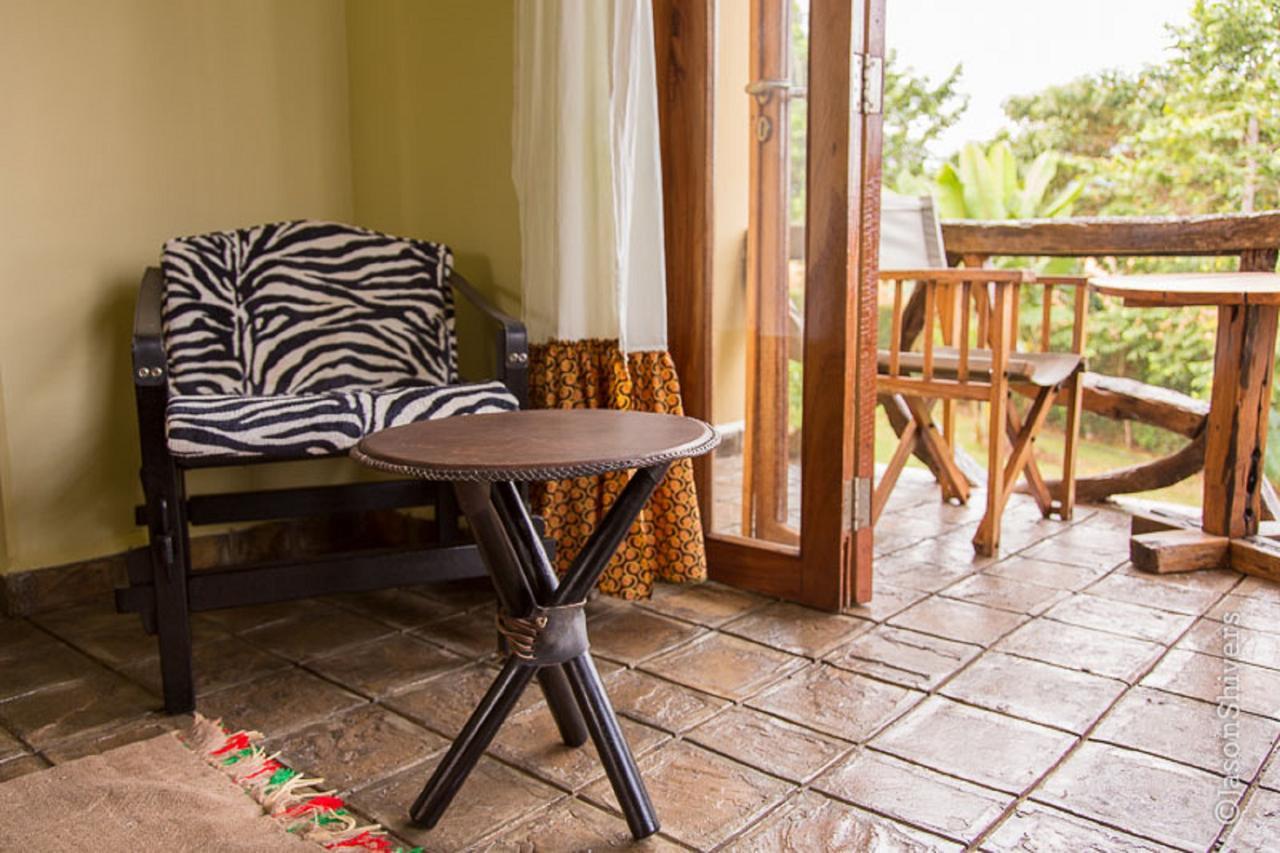 Weru Weru River Lodge Phòng bức ảnh