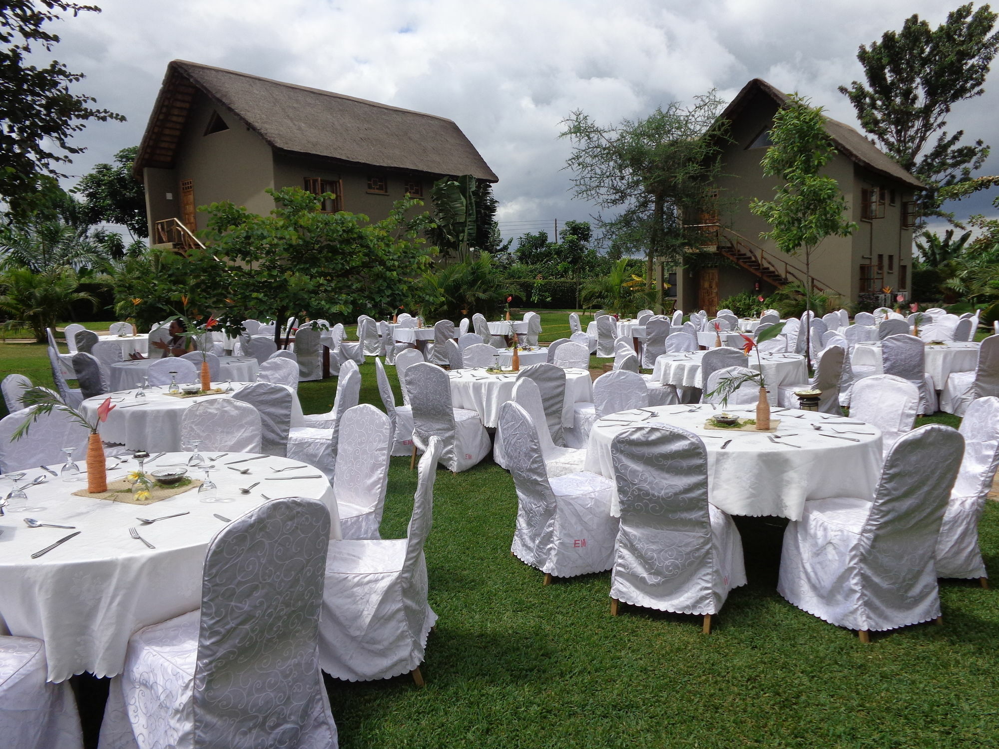 Weru Weru River Lodge Ngoại thất bức ảnh