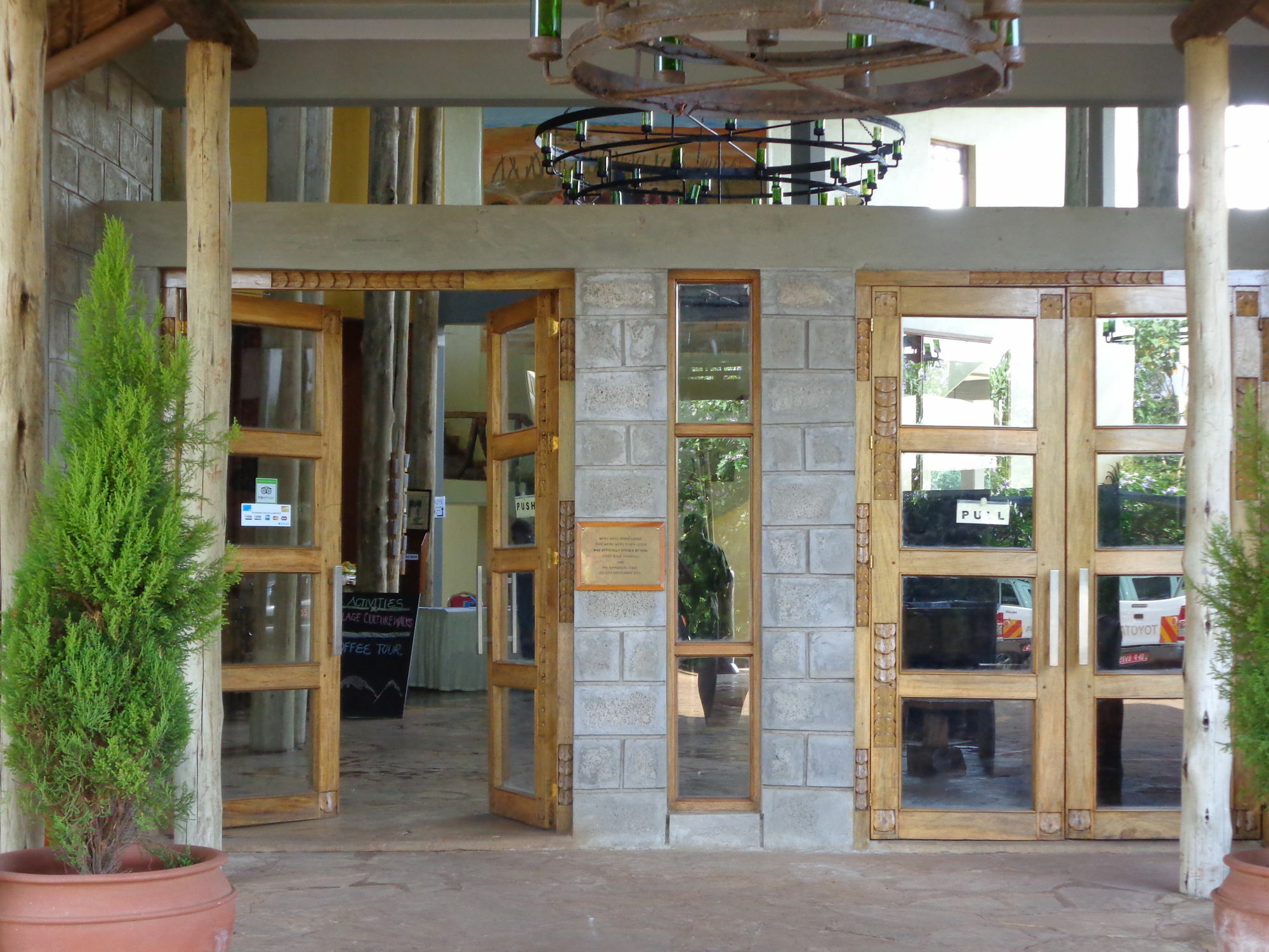 Weru Weru River Lodge Ngoại thất bức ảnh